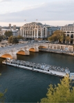 Foto de Découvrez les Merveilles de Vos Destinations Préférées avec TicketGo - Croisière sur la Seine