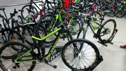  2015 CANNONDALE Trigger Carbon Team 