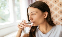 Conoce los beneficios de tomar agua purificada