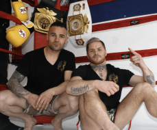 LOS CAMPEONES MUNDIALES DE KICKBOXING ANIMAN A PRACTICAR DEPORTE EN CASA